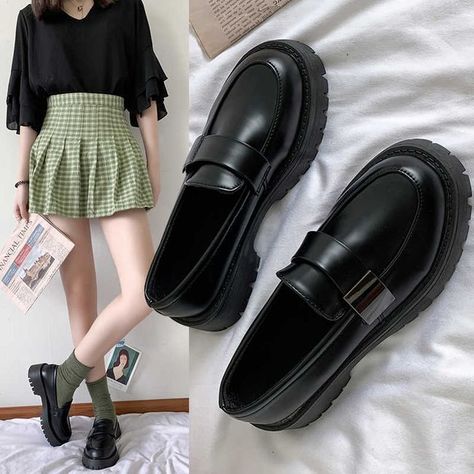 Mary Jane Shoes, Women Loafers, Business Casual Shoes, Black Platform Shoes, Mary Jane Shoes Womens, Slip On Flats, Jane Shoes, Fall Shoes, Casual Flats