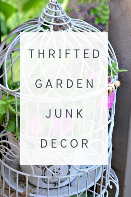 Thrifted Garden Decor, Unique Garden Planters, Hanging Garden Decor, Junk Garden Ideas Repurposed, Junk Garden Ideas, Outdoor Vignettes, Yard Art From Junk, Garden Junk Ideas, Primitive Garden Ideas