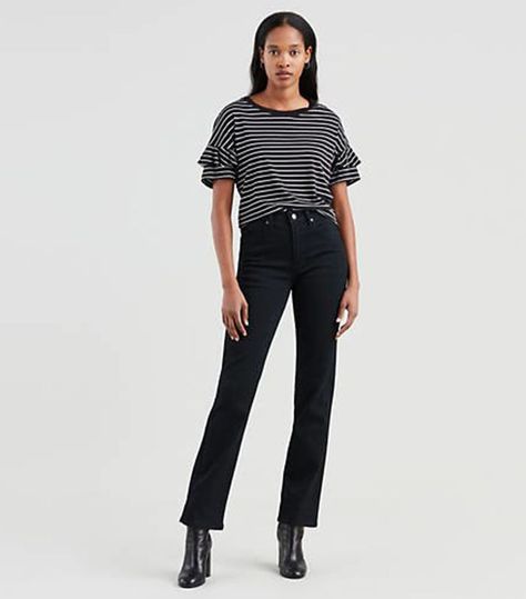 Levi's 724 High Rise Straight Jeans Levis 724, High Rise Straight Jeans, Comfy Clothing, Black Levis, Loose Jeans, Celebrity Street Style, Tapered Pants, New Clothes, Jeans Black