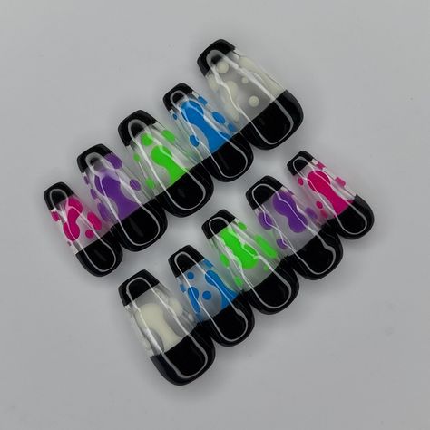 Heart Lava Lamp Nails, Lava Lamp Nails Short, Lava Lamp Nail Designs, Glow In The Dark Nail Designs, Lava Lamp Nail Art, Glow In The Dark Nails Acrylic, Glitch Nails, Glow In The Dark Nails Designs, Monster Energy Nails