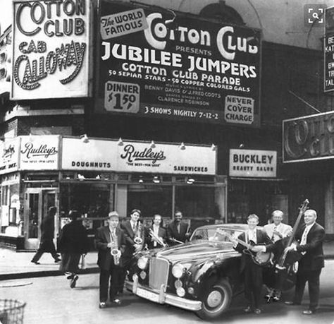 The Cotton Club in Harlem, new York — James Van Der Zee, was there in the early 60's. great venue. Vintage New York, James Van Der Zee, The Cotton Club, Harlem Nights, Cotton Club, Jazz Club, All That Jazz, Jazz Age, Foto Vintage