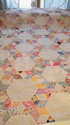 30s Quilts, 1930s Quilts, 6 Pointed Star, Reproduction Quilts, Vintage Quilts Patterns, Vintage Quilts Antiques, Tumbling Blocks, English Paper Piecing Quilts, Old Quilts