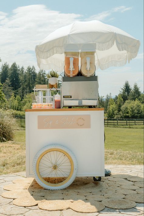 Slushie Machine Wedding, Sip And Slush Cart, Mini Mobile Bar, Mobile Slushy Bar, Drink Business Ideas, Ice Cream Event Ideas, Mobile Beverage Cart, Mobile Ice Cream Cart, Mobile Drink Cart