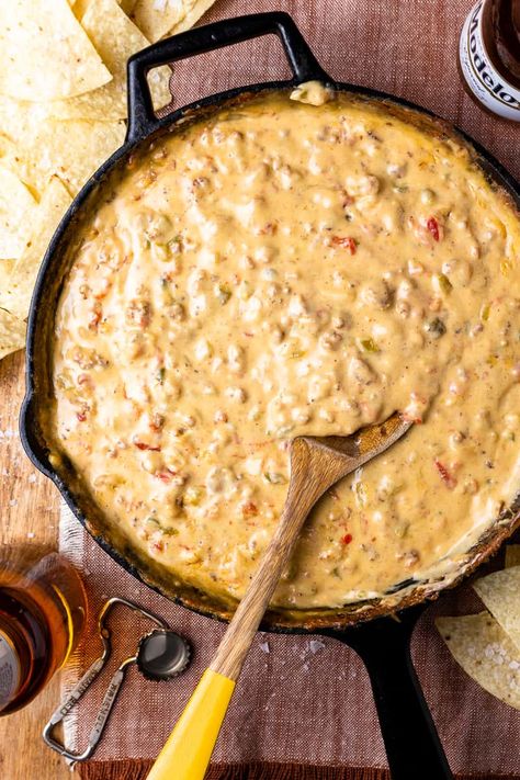 Smoked Queso Dip, Queso Dip Crockpot, Pit Boss Pellet Grill, Queso Dip Recipes, Crock Pot Dips, Queso Dip, Ground Sausage, Pepper Jack Cheese, Pellet Grill