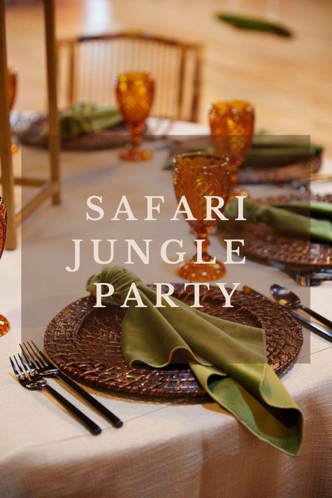 Adult Safari Party, Africa Theme Party, Safari Jungle Birthday Party, Party Place Settings, African Safari Decor, African Safari Theme, Safari Theme Birthday Party, Birthday Party Inspiration, Safari Party Decorations