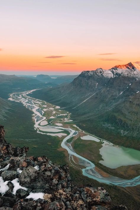 Visit Sarek National Park Visit Sweden, Sweden Travel, Beautiful Places In The World, America Travel, International Travel, Most Beautiful Places, Scandinavia, Scuba Diving, Land Scape