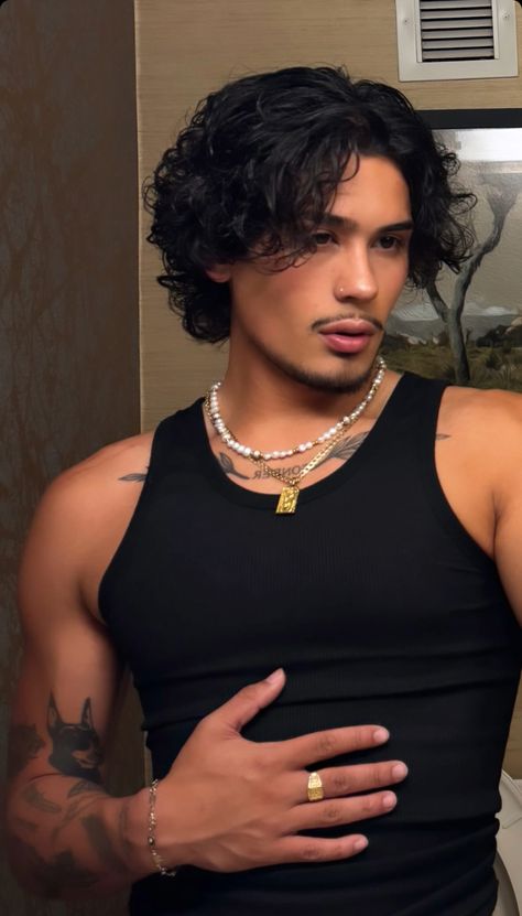 Short Black Curly Hair Men, Latino Beard Styles, Mixed Male Face Claims, Spanish Guy Aesthetic, Male Face Poses, Facial Hair Aesthetic, Feminine Male Face, Men With Feminine Features, Mexican Haircut Men