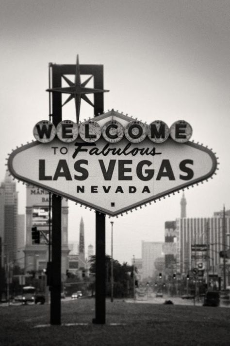 Lyssa humana: Photographer: Tomek Jankowski Las Vegas, Las Vegas Sign, Vegas Sign, Vegas Trip, Dean Martin, Vegas Baby, Las Vegas Nevada, Oh The Places Youll Go, Travel Around The World