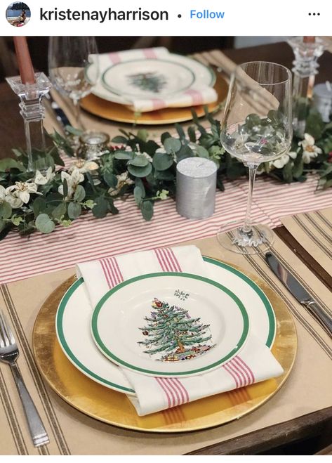 Christmas Spode Table Setting, Spode Christmas Tree Table Settings, Spode Tablescape, Spode Christmas Table Settings, Spode Dishes, Cookbook Club, Christmas Dinner Set, Christmas Dinner Table Settings, Christmas Tables