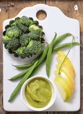 Baby Broccoli Recipe, Broccoli Puree, Baby Food Puree, Diy Baby Food, Healthy Baby Food, Baby First Foods, Baby Puree Recipes, Baby Puree, Organic Baby Food