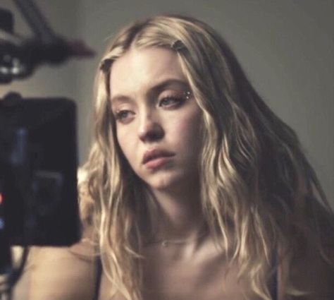 Cassie Howard, I Love Cinema, Sydney Sweeney, Pretty When You Cry, Feminine Aesthetic, Dakota Johnson, Gilmore Girls, Blonde Girl, Aesthetic Girl