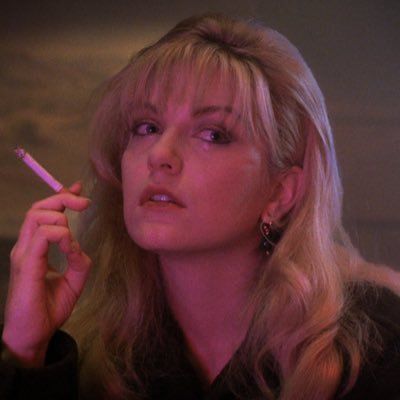 Laura Palmer Twin Peaks, Laura Palmer, Twin Peaks, Blonde, On Twitter, Twitter, Hair