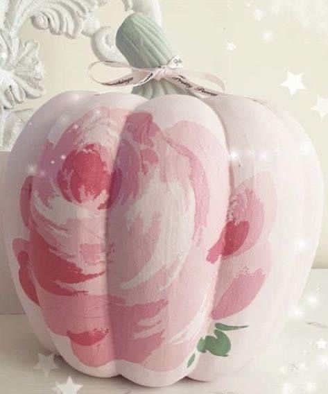 Painted Pumpkins Flowers, Shabby Chic Fall Decor, Autumn Roses, Shabby Chic Fall, Pastel Halloween, Pretty Pumpkins, Autumn Rose, Pink Pumpkin, Pumpkin Flower