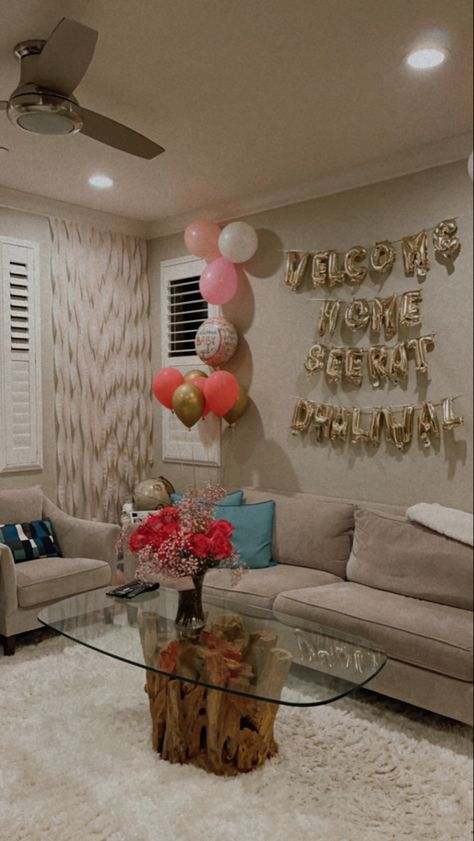 Welcome home decoration Newborn Decoration Welcome, Welcome Home Bedroom Surprise, Welcome Back Decorations Home, Welcome Back Surprise Ideas, Surprise Welcome Home Decorations, Welcome Home Newlyweds, Welcome Home Balloons Ideas, Welcome Home Decorations Ideas Party, Newborn Welcome Home Decoration