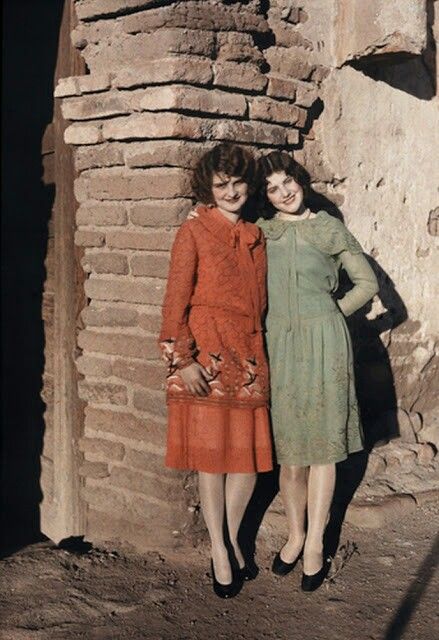 Nogales Mexico (1920s) 1920s Outfit, 1920s Flapper Girl, Radium Girls, Flapper Girls, 1920s Fashion Women, 1920s Women, 1920s Outfits, Flapper Girl, 20s Fashion