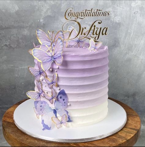 Pretty Cake Decorating, Butterfly Baby Shower Cake, Butterfly Theme Cake, 12th Birthday Cake, Purple Cakes Birthday, Buttercream Cake Designs, Butterfly Birthday Cakes, Purple Cake, Pretty Cake