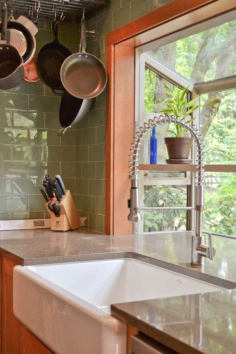 Kitchen Sink Garden Window, Kitchen Garden Window Ideas, Kitchen Garden Windows, Window Over Kitchen Sink, Kitchen Garden Window, Window Over Sink, Kitchen Bay Window, Kitchen Sink Window, Kitchen Island With Sink