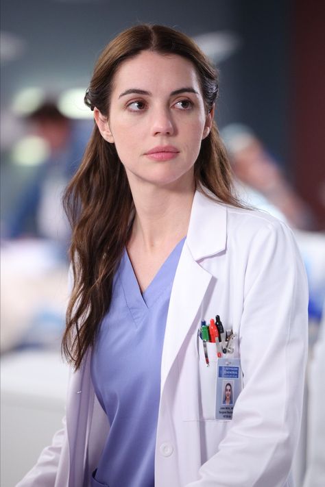 Adeline Kane, Cora Hale, Grey's Anatomy Doctors, Greys Anatomy Episodes, The Mikaelsons, Famous In Love, Mary Stuart, Adelaide Kane, American Princess