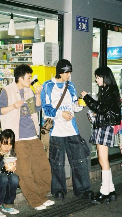 Japan 1990 Fashion, Japanese 1990s Fashion, 90 Japanese Aesthetic, Vintage Japanese Streetwear, 2000s Photography Aesthetic, Japanese School Reference, China 90s Aesthetic, 90s Japanese School Aesthetic, 80s Tokyo Fashion