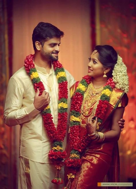 Indian Traditional Wedding Couple Poses, Hindu Wedding Photos Photography, Traditional Marriage Poses, Wedding Traditional Poses, Tamil Wedding Couple Poses Photography, Hindu Wedding Poses, Tamil Traditional Wedding Poses, Wedding Images Hindu, Wedding Stills Photo Ideas