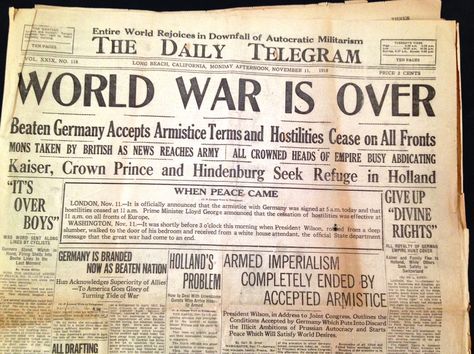 Here are 28 newspaper headlines that document history’s most important moments—headlines so momentous that anyone reading them knew that the... Newspaper Front Pages, Newspaper Template, Newspaper Headlines, Historical Newspaper, Vintage Newspaper, Newspaper Article, Old Newspaper, Historical Events, History Facts