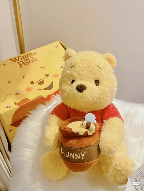 Yellow Plushie Aesthetic, Yellow Teddy Bear Aesthetic, Winnie The Pooh Bear Stuffed Animal, Winnie The Pooh Plush Aesthetic, Pooh Bear Plush, Disney Stuffed Animals Aesthetic, Winnie The Pooh Plushies, Winnie The Pooh Things, Winnie The Pooh Stuff