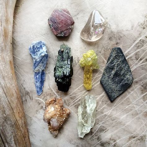 From the top left: Ruby, Lodolite (see that glorious rainbow?), Blue Kyanite, Aegerine, Zincite, Slate with Pyrite inclusions, Spirit Quartz and Hiddenite. Spirit Quartz, Crystal Magic, Blue Kyanite, Mother Nature, The Top, Ruby, Rainbow, Crystals, Blue