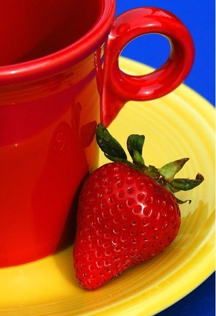 Fruit Cup, Photo Class, Primary Colours, Color Harmony, Yellow Aesthetic, Colour Board, Red Aesthetic, Color Theory, Emphasis