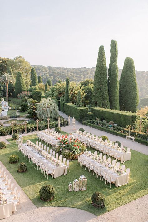 European Summer Wedding, Wedding Setup, Money Lifestyle, Dream Wedding Venues, Formal Garden, Photography Workshop, Wedding Venue Decorations, Wedding Set Up, Future Wedding Plans