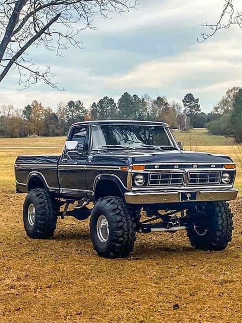 Ford Trucks Old, Old Country Trucks, Old Ford Trucks Vintage, 1970 Ford Truck, Vintage Ford Trucks, F250 Highboy, Old Chevy Trucks, Old Chevy Pickups, Old Ford Truck