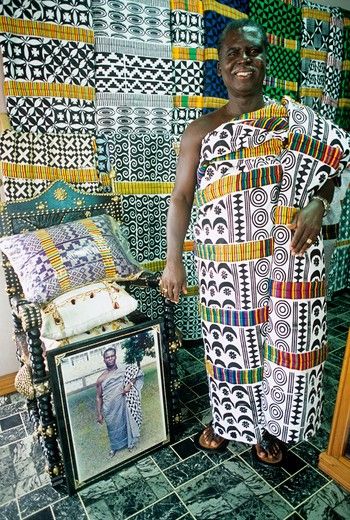 Stock Photo: 4272-12484 Ghana, Ashanti region, Timebabe. A Tribal Chief shows his collection of adinkra cloth. Ghana Textiles, Ghana Baskets, Adinkra Cloth, Africa Ghana, African American Artwork, African Symbols, Peruvian Textiles, Global Textiles, Adinkra Symbols