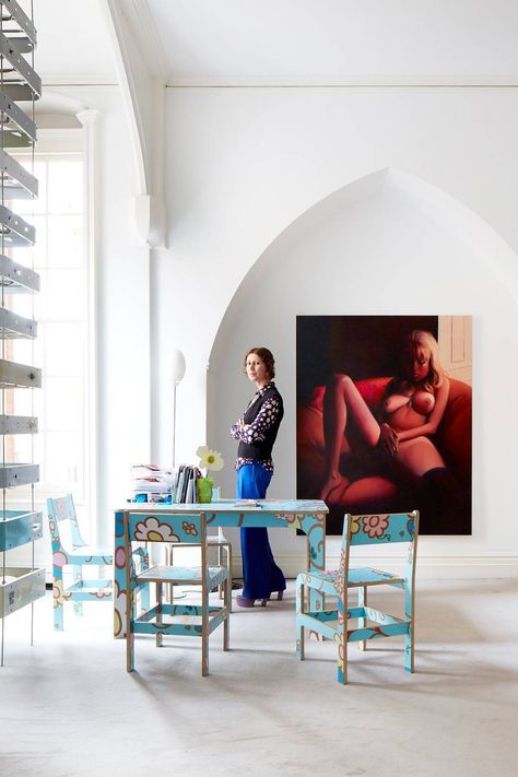 Art collector and patron Valeria Napoleone's home is a gallery space for the female artists she champions Lisa Yuskavage, Nyc Loft, Art Gallery Interior, Eclectic Kitchen, London House, Bold Art, Interior Design Art, California Homes, Black Artists