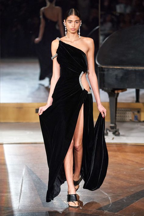 Look Gatsby, Prabal Gurung, Fashion Show Collection, Fancy Dresses, Couture Fashion, Gorgeous Dresses, Pretty Dresses, A Black, Runway Fashion