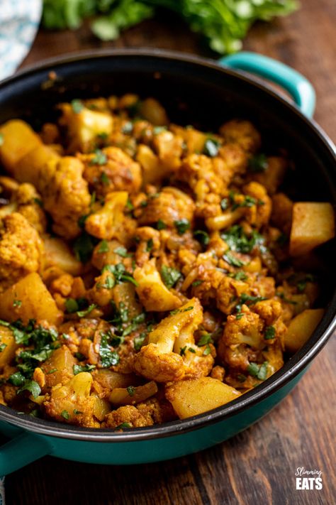 Aloo Gobi Recipe, Gobi Recipe, Gobi Recipes, Fakeaway Recipes, Cauliflower Potatoes, Indian Meal, Aloo Gobi, Vegetarian Dish, Instagram 2023