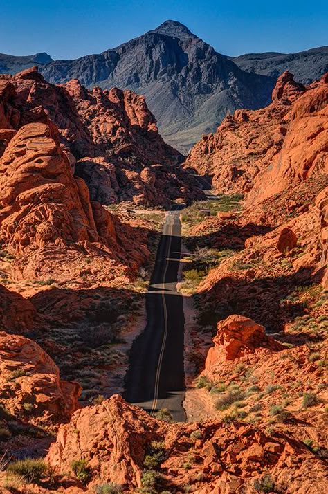 Valley of Fire, Nevada Photography, Las Vegas, Desert Landscape, Southwest Art, Red Rock, Highway, Nature, Home Decor, Wall Hanging, Print Las Vegas Valley Of Fire, Red Rocks Nevada, Nevada Las Vegas, Nevada Desert Aesthetic, Red Desert Aesthetic, California Desert Aesthetic, Nevada Aesthetic, Las Vegas Landscape, Las Vegas Mountains