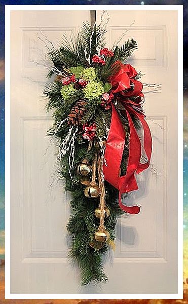 Christmas Wreaths - The Smartest and Fastest Solution to Get What You Need is From Amazon.com - Click to visit IMMEDIATELY! Pine Swag, Holiday Swag, Winter Wreath Diy, Christmas Wreaths With Lights, White Branches, Unique Holiday Decor, Flower Arrangements Simple, Christmas Themes Decorations, Xmas Wreaths