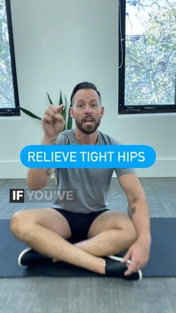 Tight Hips Stretches, Stretches For Knees, Hips Stretches, Best Exercise For Hips, Hip Mobility Exercises, Hip Flexor Exercises, Hip Flexibility, Lower Back Pain Exercises, Hip Flexor Stretch