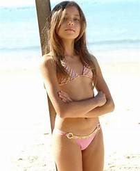 Pretty Swimsuits, Pretty Swimwear, Preteen Fashion, Swimwear Girls, A Girl, The Beach, Vogue, Pink