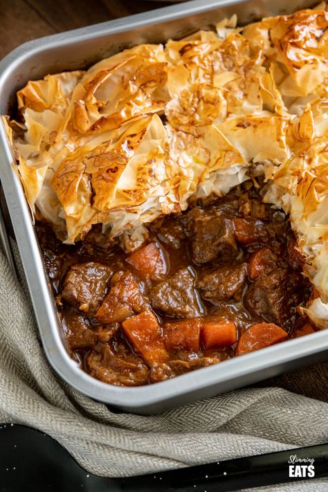 Veg Pie, Beef Pie Recipe, Beef And Mushroom Pie, Alfredo Bake, Steak Pie, Yummy Pie Recipes, Beef Pies, Vegetable Pie, Beef Steak Recipes