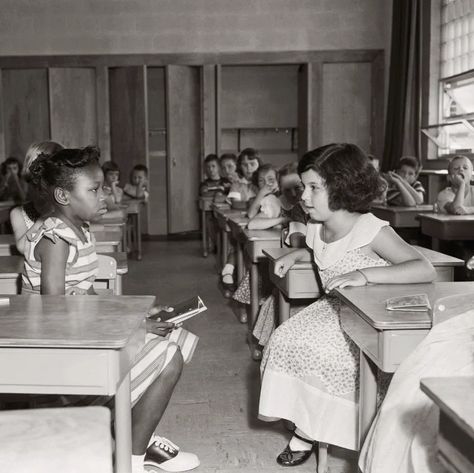 Two students in Fort Myer Elementary School face each other on the first day of desegregation in 1954. Teaching Tolerance, Toni Morrison, Jim Crow, Educational Board, Martin Luther King Day, Civil Rights Movement, Winston Churchill, African American History, Historical Events