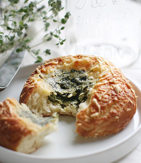 Cheese and Spinach filled brioche a la Macrina Bakery | Fabfoodfinder's Blog Spinach Cheese, Brioche Recipe, Brunch Inspiration, Bakery Items, Grape Salad, Savory Pastry, Spinach Recipes, Spinach And Cheese, Spinach And Feta