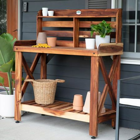 Pallet potting bench