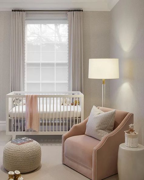 Andrea Benedettini (@andreabenedettini) • Instagram photos and videos Nursery Vignette, Andrea Benedettini, Nursery Office Combo, True Believer, Sweet Nursery, Nursery Office, Baby Rooms, Toddler Bedrooms, Nursery Inspiration