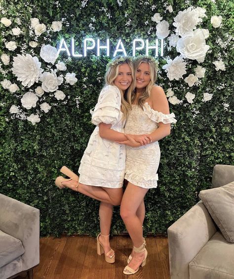 Sorority Semi Formal Decorations, Sorority Recruitment Room Decorations Ideas, Recruitment Backdrops, Philanthropy Decorations Sorority, Preference Decorations Sorority, Sorority Recruitment Backdrops, Sorority Formal Decorations Ideas, Sorority Rush House Decorations, Fall Sorority Recruitment Themes