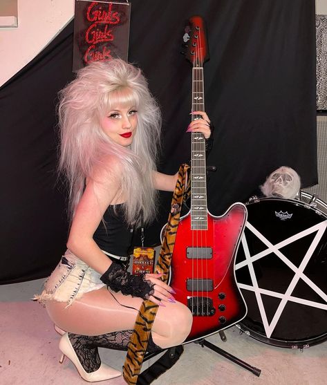 Heather Leather ⚡️ (@vintagevixen80s) | Instagram 80s Glam Rock Fashion, 80s Rocker Chick, 80s Groupie, Rockstar Glam, 80s Rockstar, 80s Glam Rock, Female Rock Stars, 80s Rocker, 80s Glam