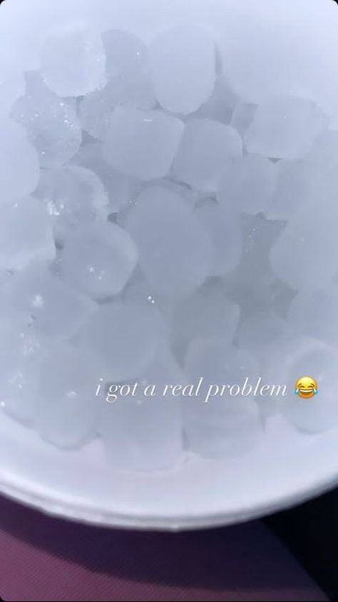 Ice Eater, Ice Aesthetic, Nugget Ice, Eating Ice, Food Babe, Food Therapy, Sweet Snacks Recipes, Ice Ice Baby, Food Obsession