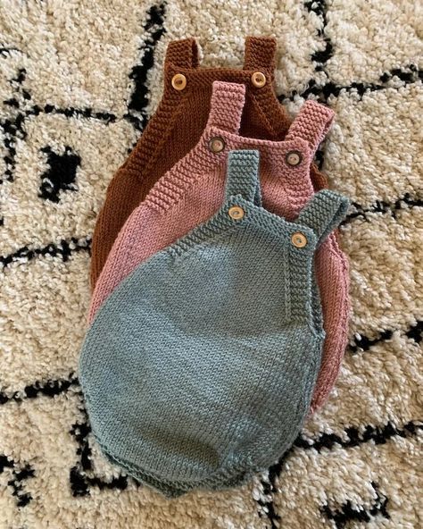 Baby romper/hand knitted baby romper/hand made baby romper #knitgrit1970 🧶❤️✨ Knitted Baby Romper, Kids Clothes Diy, Brown Photo, Knit Baby Romper, Hampshire Uk, Knitted Baby Clothes, Knitted Romper, Knitted Baby, Winter Blues