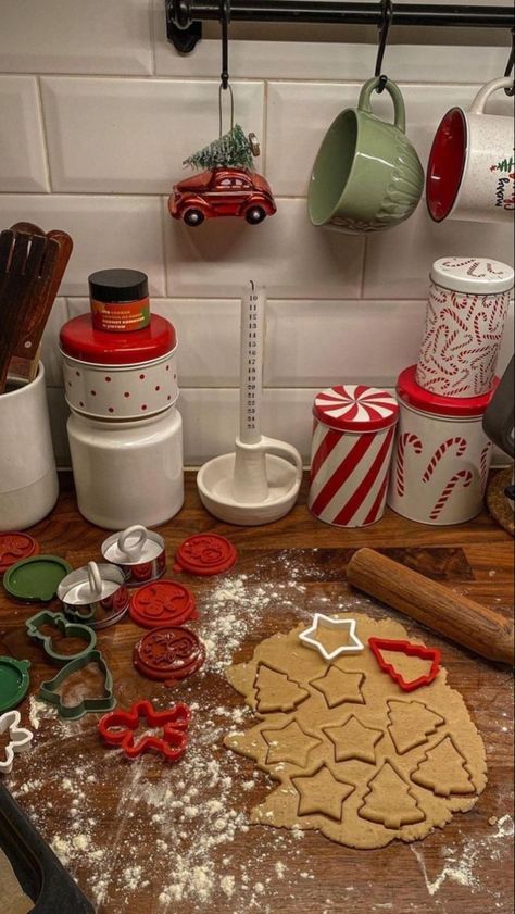 Midwest Christmas Aesthetic, Christmas Core, Village Aesthetic, Mery Crismas, Dreamy Christmas, Baking Christmas Cookies, Herbst Bucket List, Christmas Dreaming, Illustration Noel