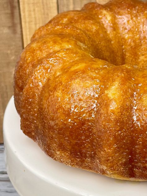 Bourbon Pecan Bundt Cake, Bourbon Butter Pound Cake, Kentucky Bourbon Cake Recipes, Kentucky Bourbon Butter Cake Recipe, Apple Bourbon Cake Recipe, Crown Royal Cake Recipe, Bourbon Bundt Cake Recipes, Kentucky Bourbon Cake, Kentucky Bourbon Butter Cake