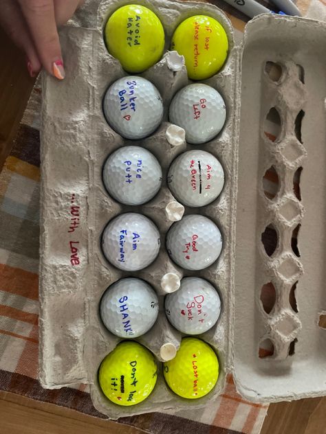 Funny Golf Balls, Decorating Golf Balls For Boyfriend, Golf Ball Decoration Ideas, Decorating Golf Balls, Custom Golf Balls, Golf Gift Ideas For Men, Golf Ball Art Diy, Drawing On Golf Ball Ideas, Golf Ball Designs Sharpie For Boyfriend